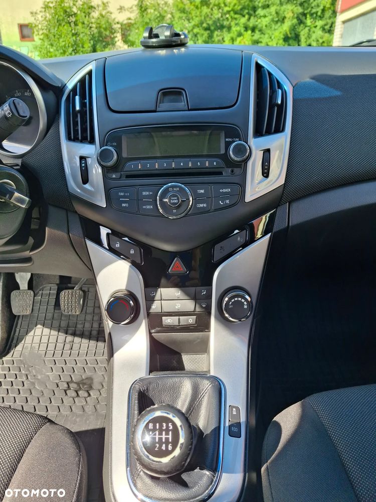 Chevrolet Cruze 1.4 T LT - 14
