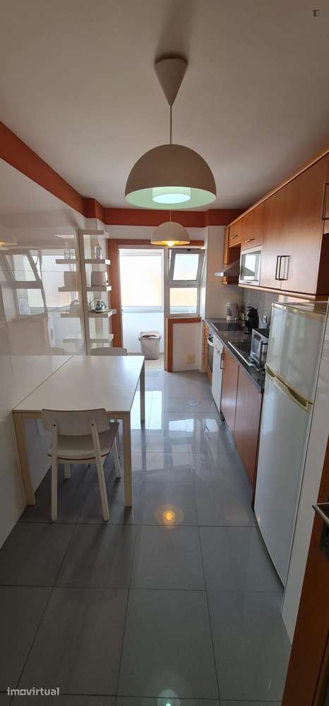 Apartamento com 1 quartos - localizado em Paranhos Porto - Grande imagem: 5/21