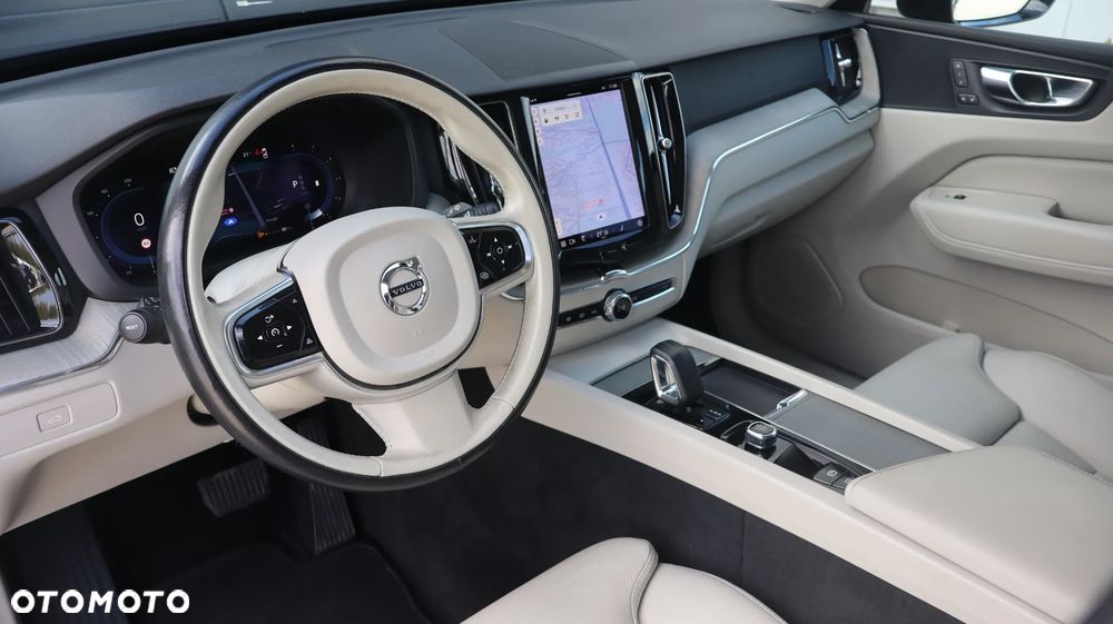 Volvo XC 60 B4 D AWD Plus Bright - 12