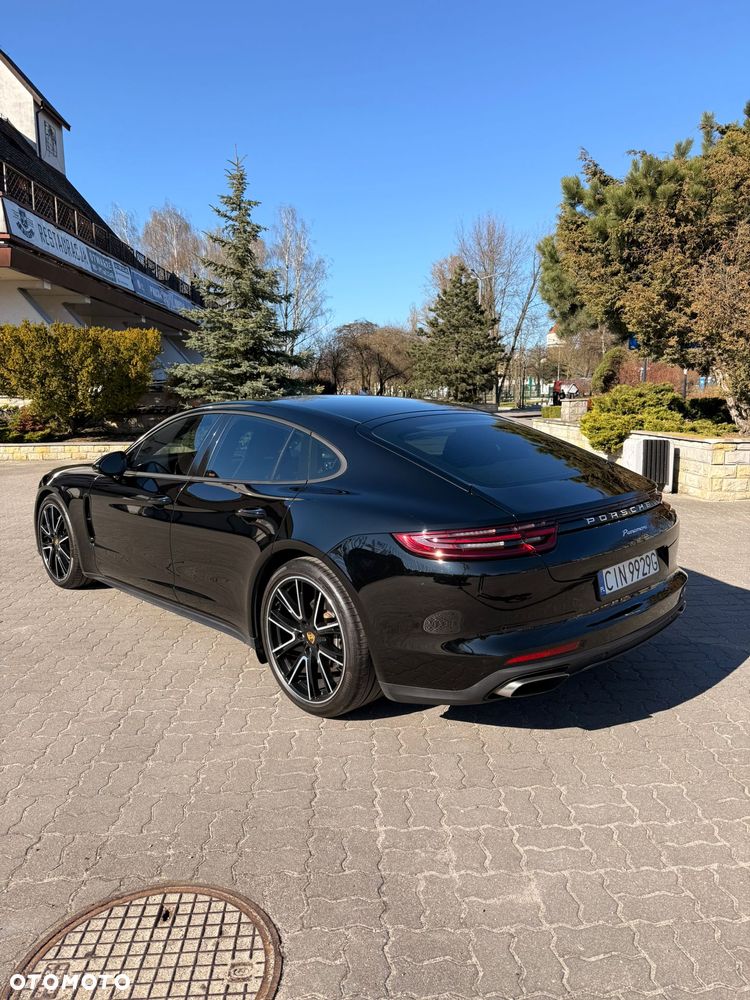 Porsche Panamera - 5