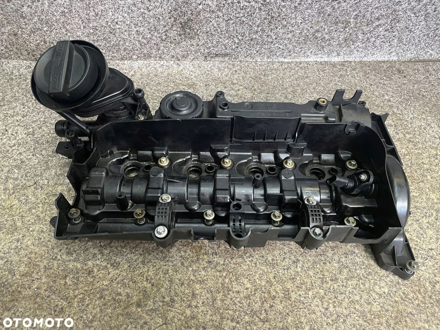 Pokrywa zaworow wlew oleju czujnik walka sruby BMW F11 2.0 D N47 F10 ORG - 1