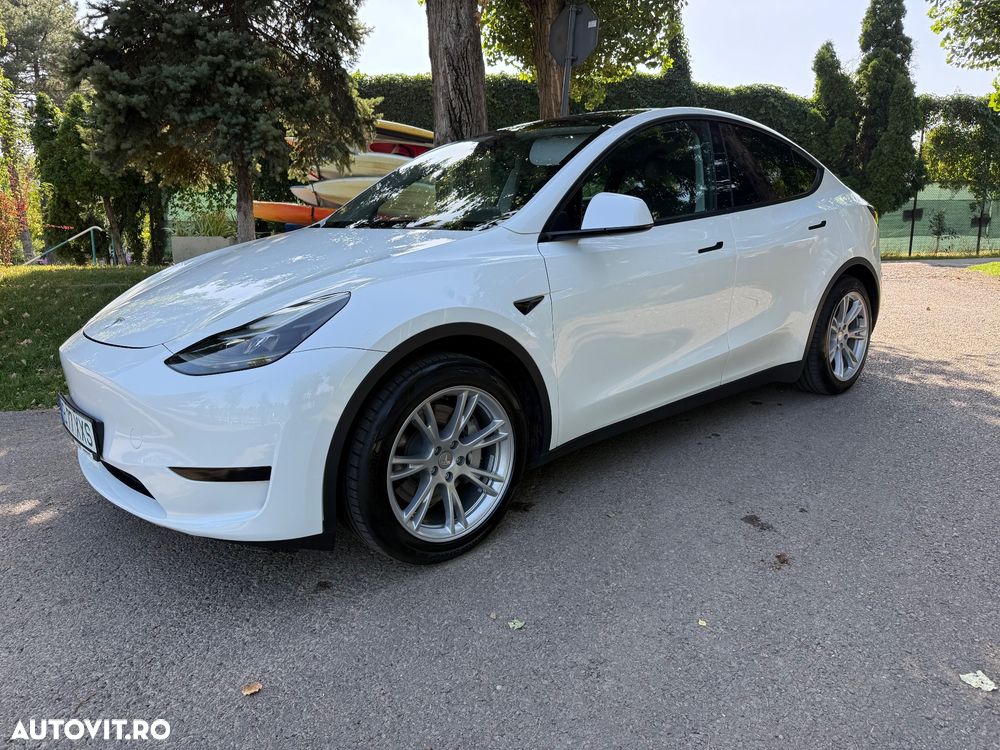 Tesla Model Y RWD - 1