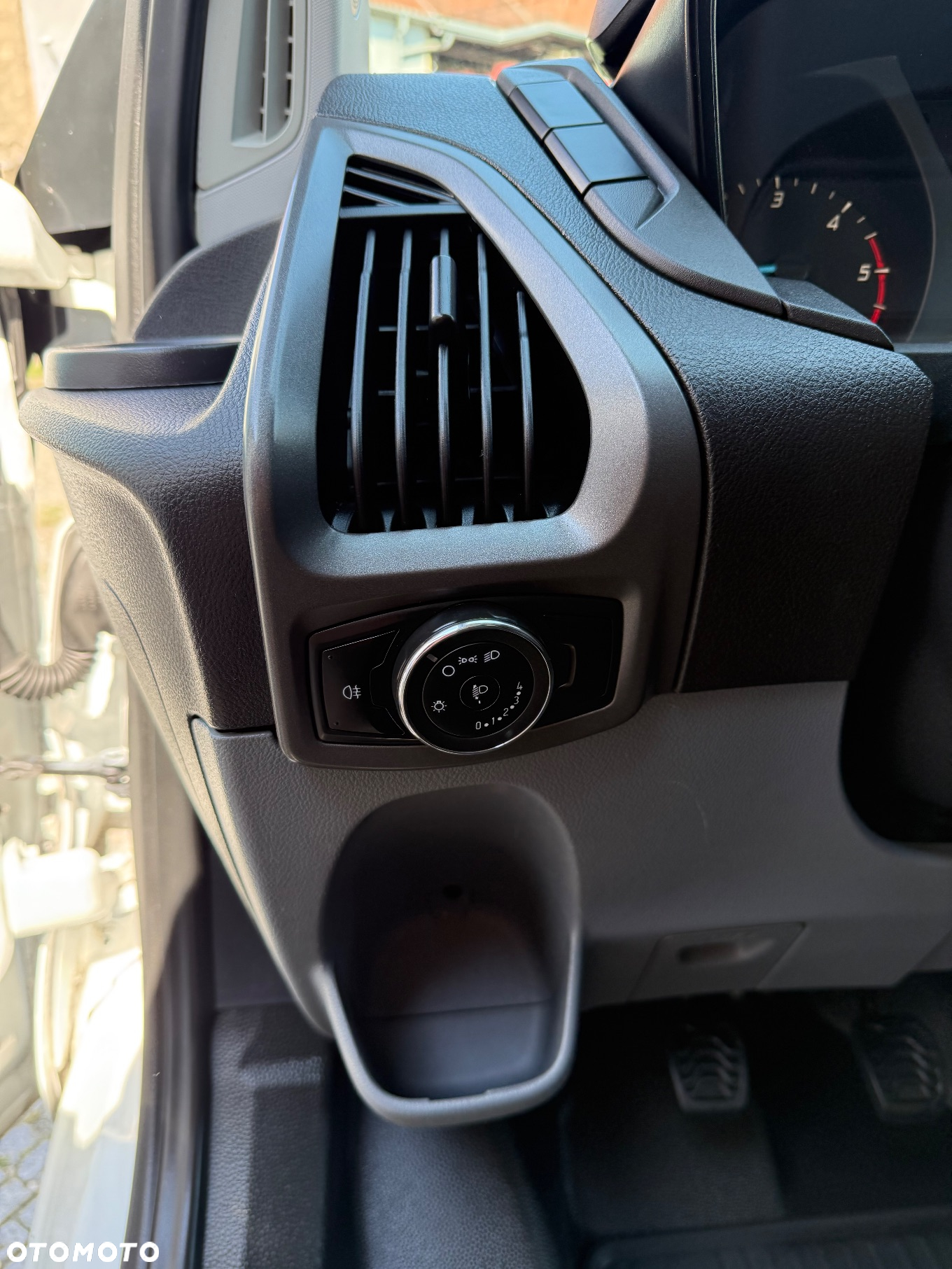 Ford Transit Custom - 11