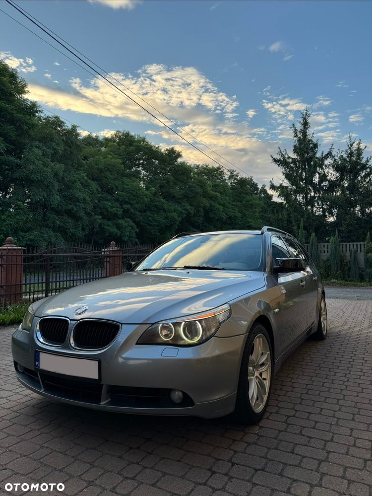 BMW Seria 5 525d - 1