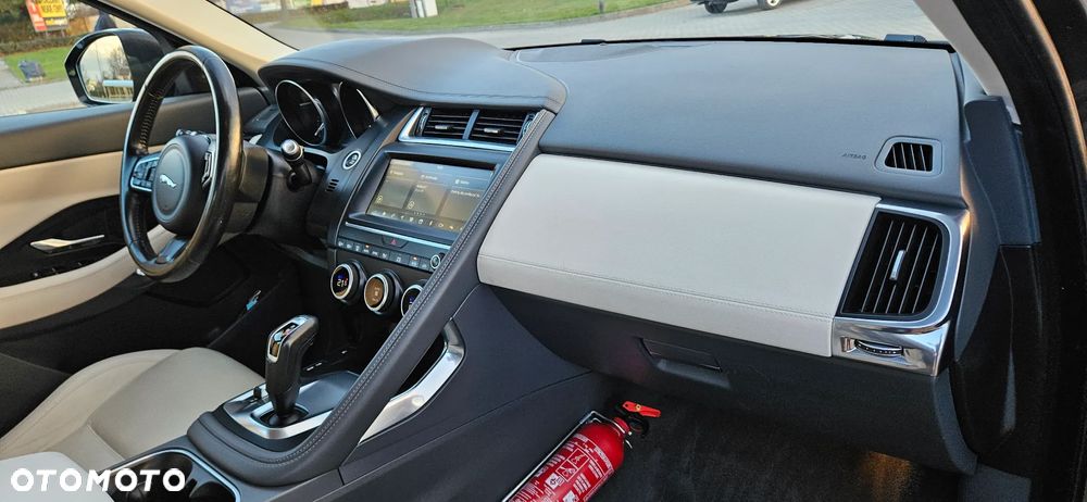 Jaguar E-Pace D150 AWD R-Dynamic HSE - 5