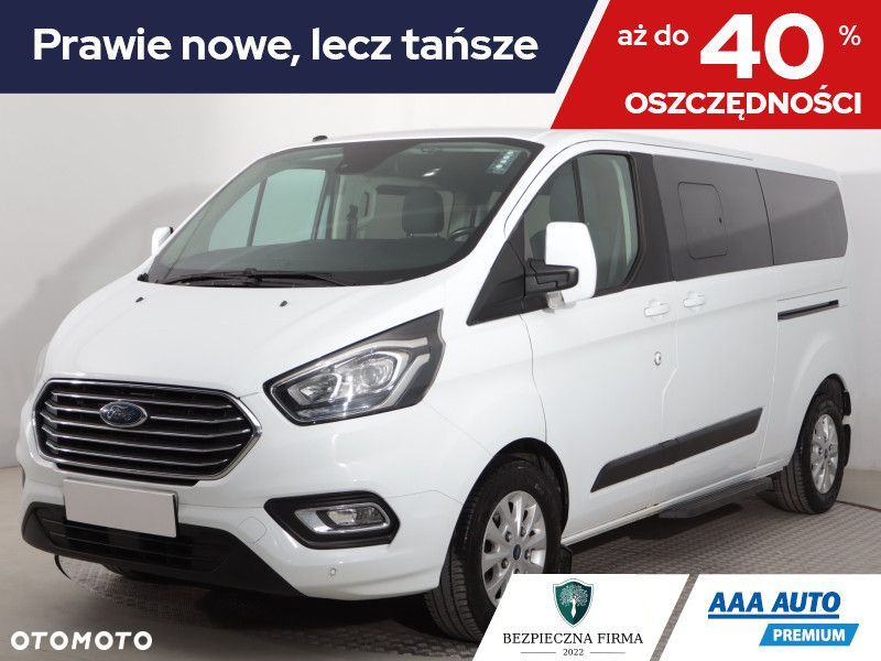 Ford Tourneo Custom - 1