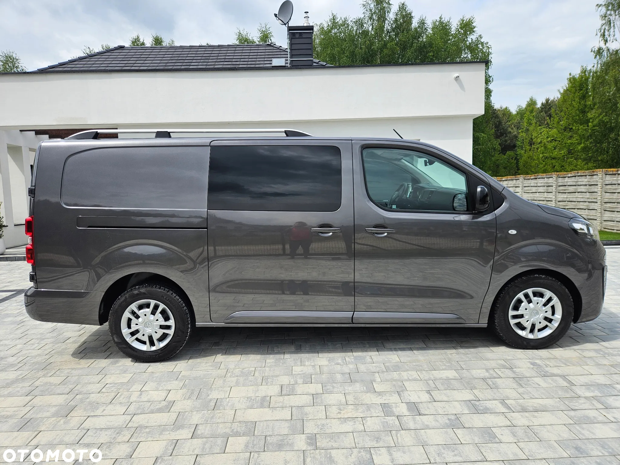 Opel VIVARO Extra LONG Brygadowy 6-os SALON POLSKA 65tyś km FV23% - 11