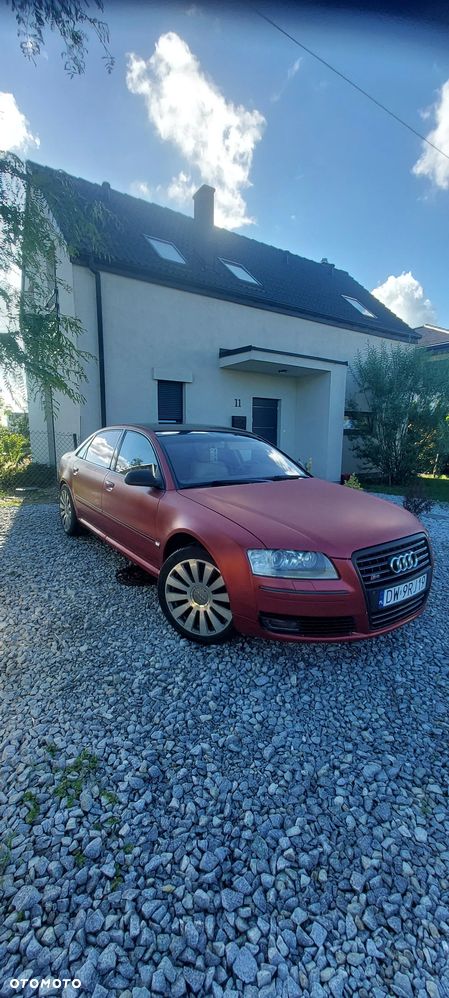 Audi A8 4.2 L Quattro - 16