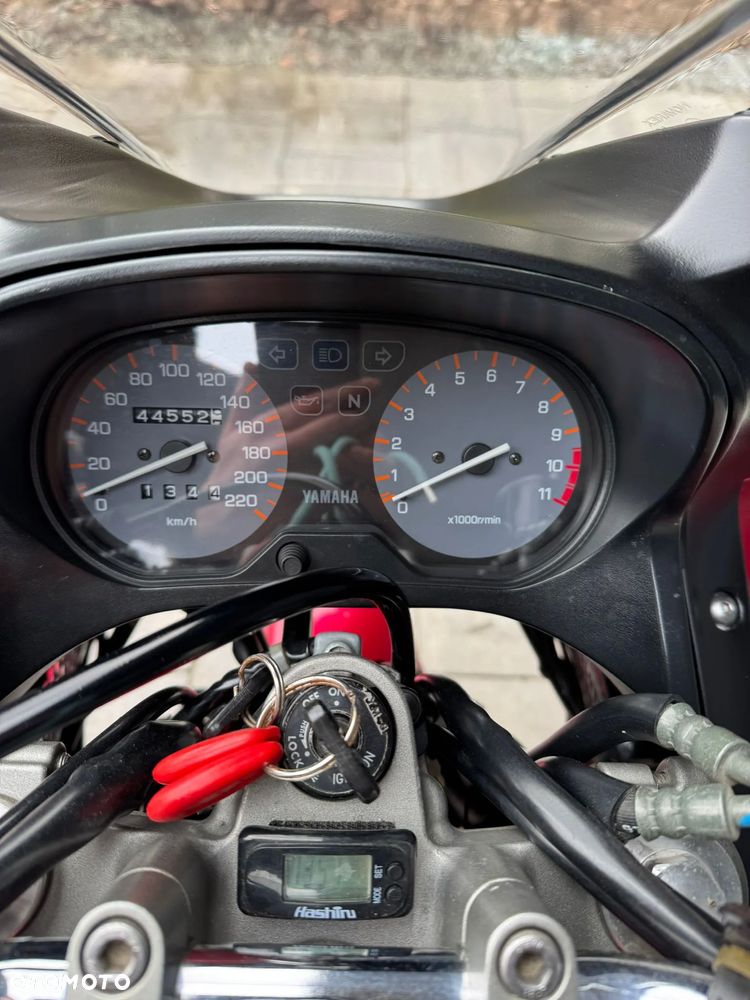Yamaha XJ - 6