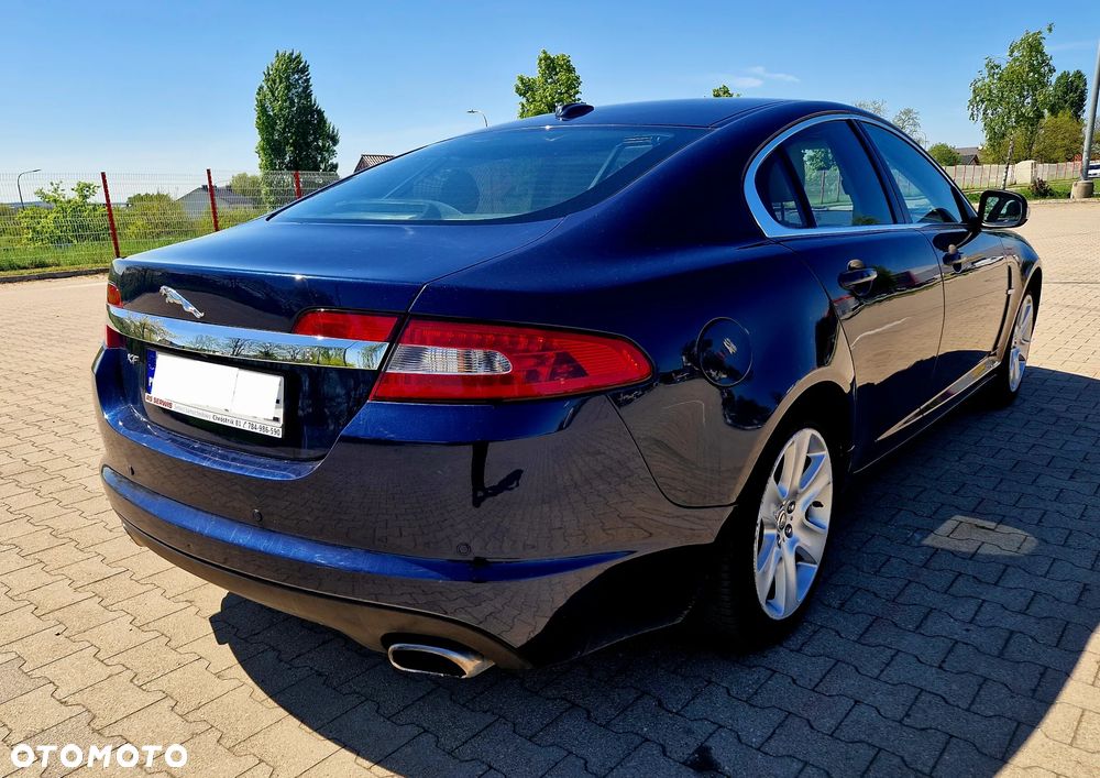 Jaguar XF 3.0 V6 Premium Luxury - 5