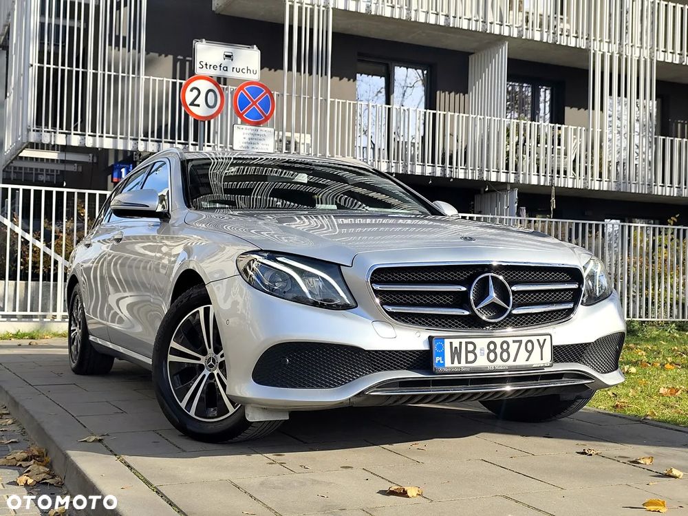 Mercedes-Benz Klasa E 220 d Business Edition - 1
