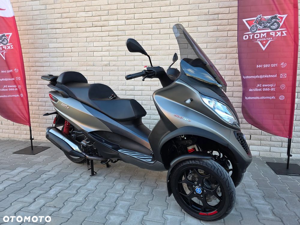 Piaggio MP-3 - 11