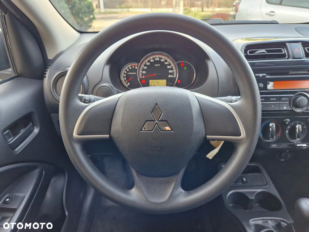 Mitsubishi Space Star - 15