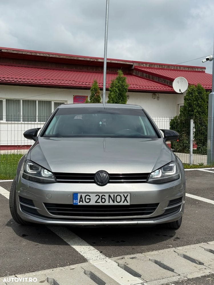 VOLKSWAGEN Golf 2015