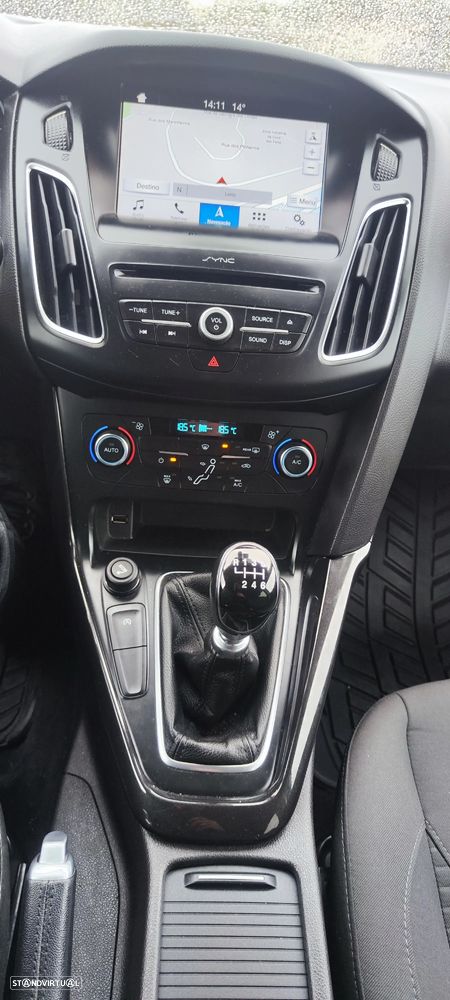 Ford Focus SW 1.0 EcoBoost Titanium - 18