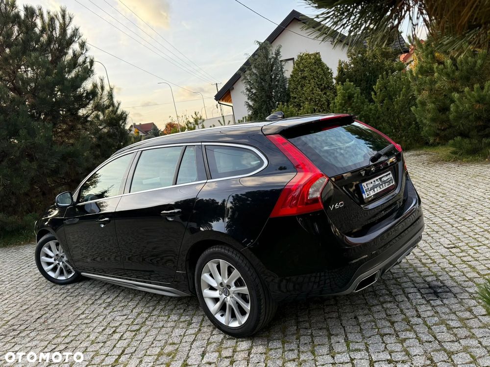 Volvo V60 D4 Geartronic Summum - 6