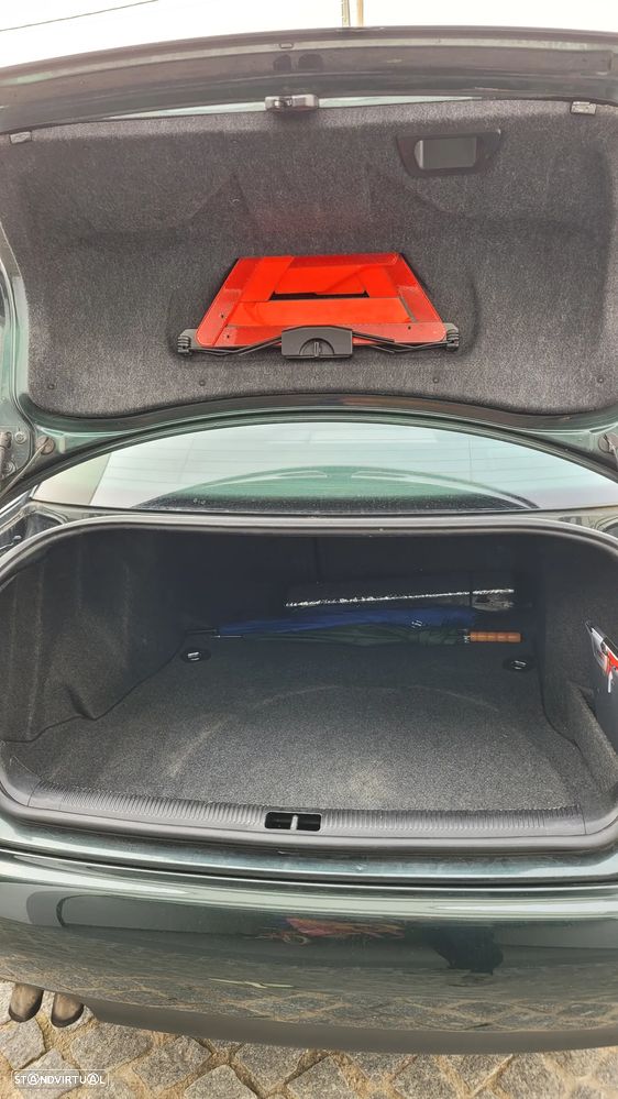 Audi A4 1.9 TDI Confort - 8