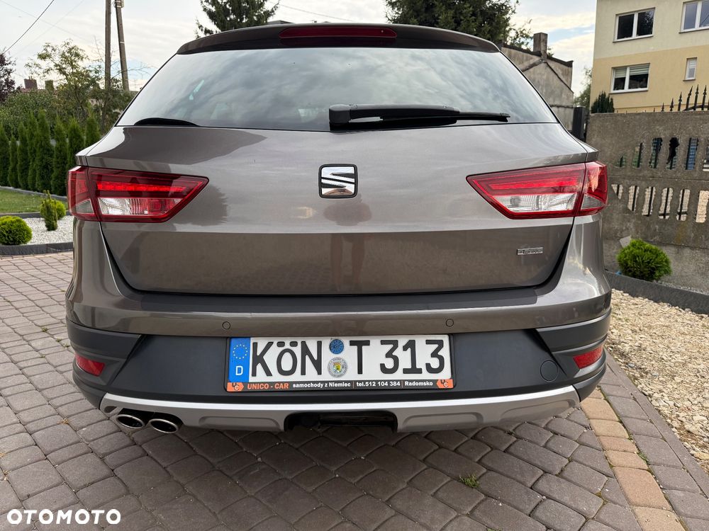 Seat Leon 2.0 TDI FR S&S 4Drive - 32