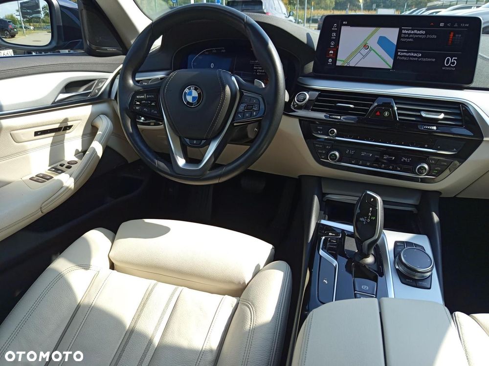BMW Seria 5 - 13