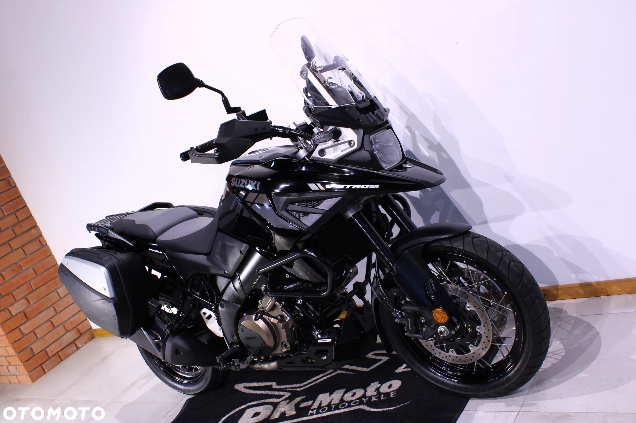 Suzuki DL - 3