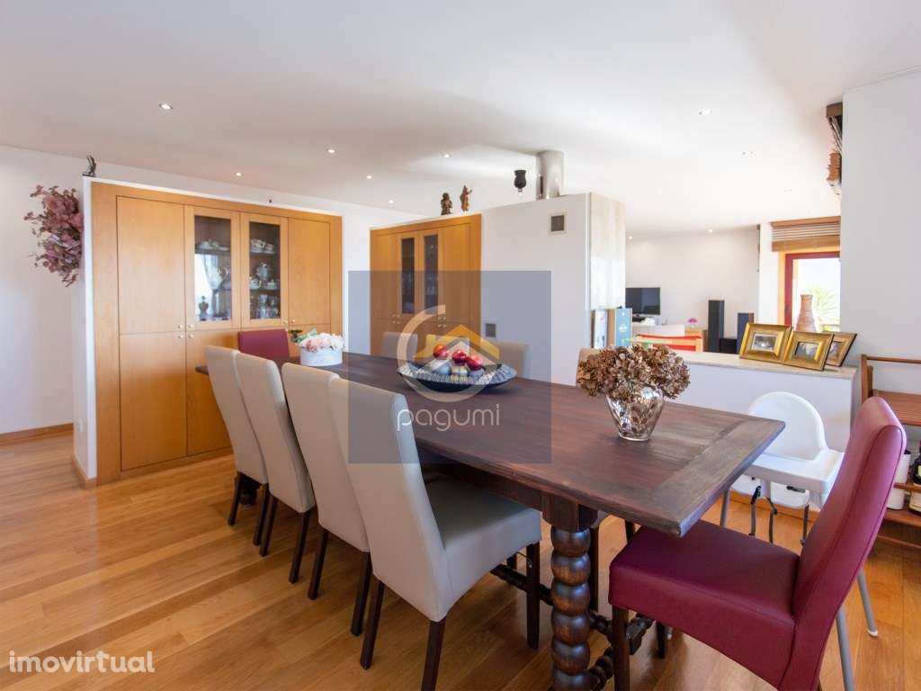 Moradia T8 com Vistas Panorâmicas - O Refúgio Perfeito em Gondomar - Grande imagem: 3/35