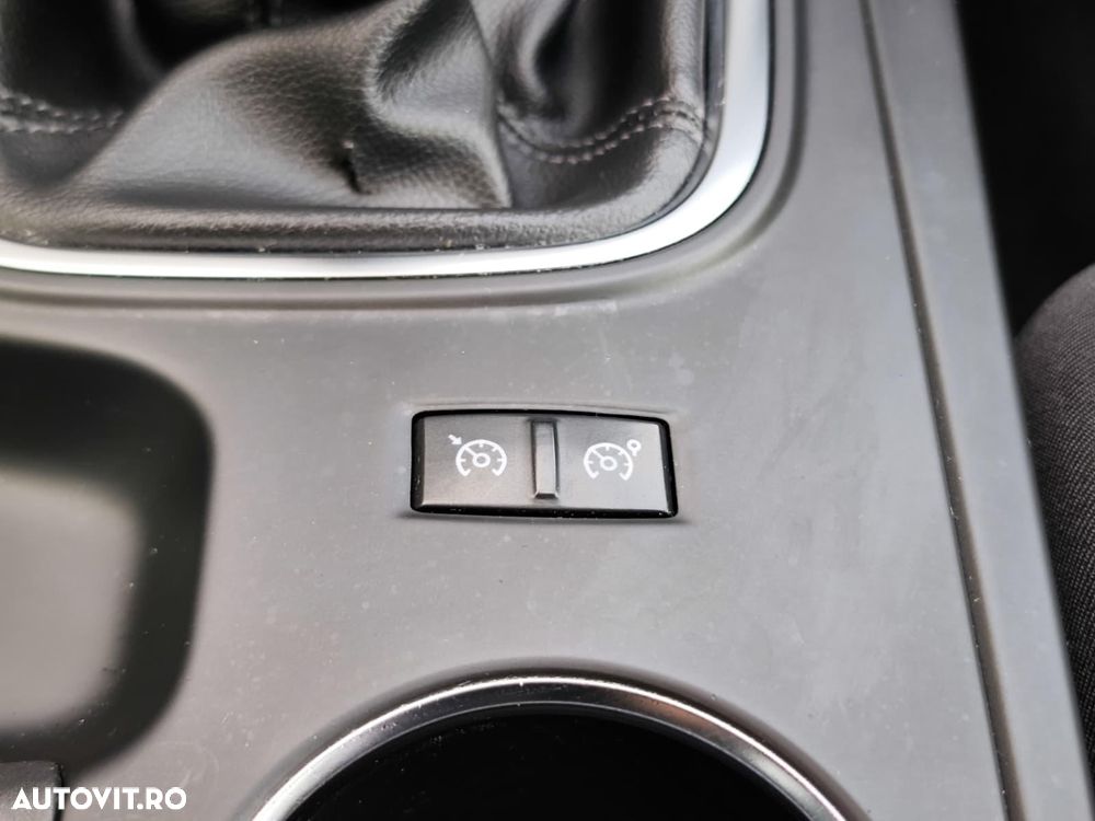 Renault Megane Grandtour ENERGY dCi 110 BUSINESS - 19