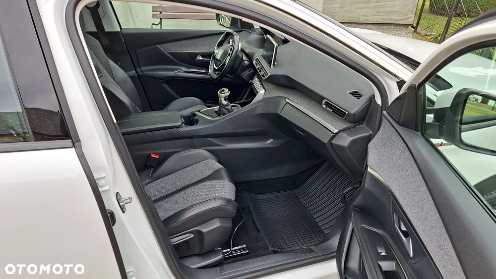 Peugeot 3008 BlueHDi 130 Stop & Start Allure - 29