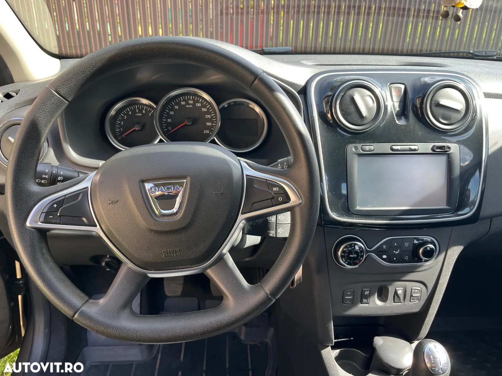 Dacia Logan - 12