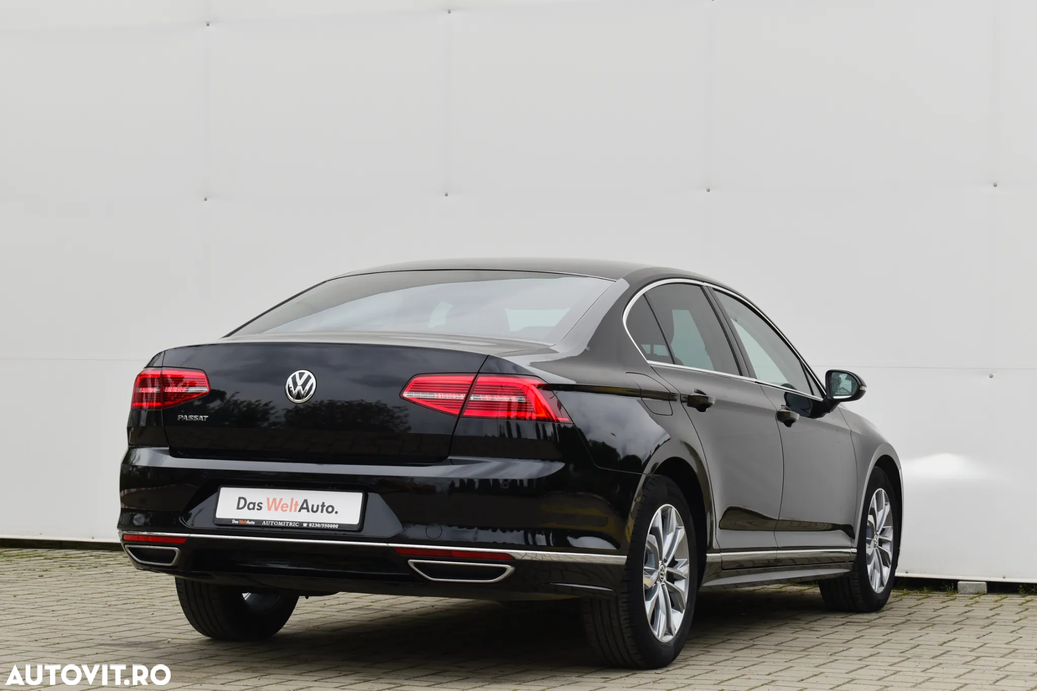 Volkswagen Passat 2.0 TDI DSG R Executive - 4