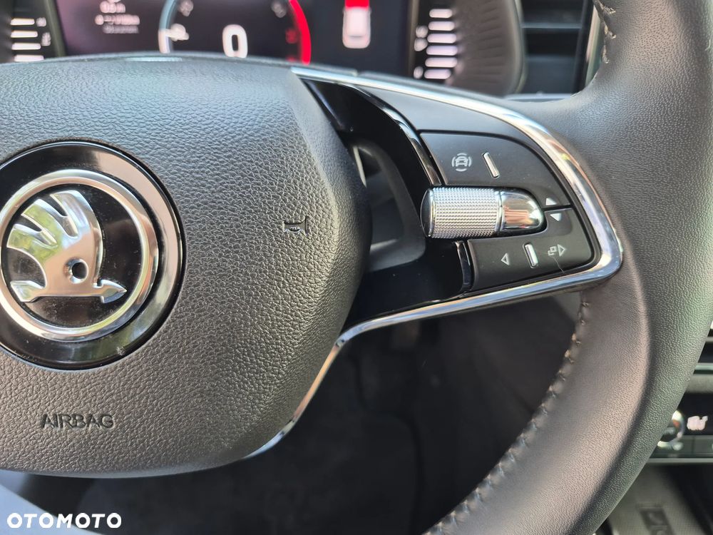 Skoda Kamiq 1.0 TSI Style - 34
