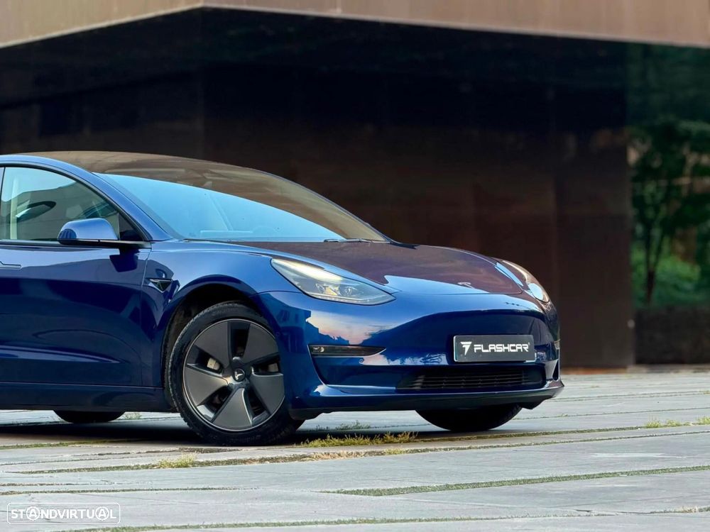 Tesla Model 3 - 33
