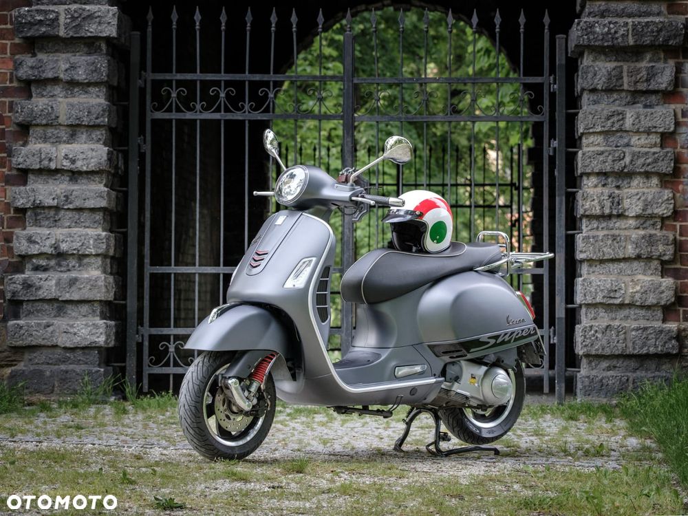 Piaggio Vespa - 10