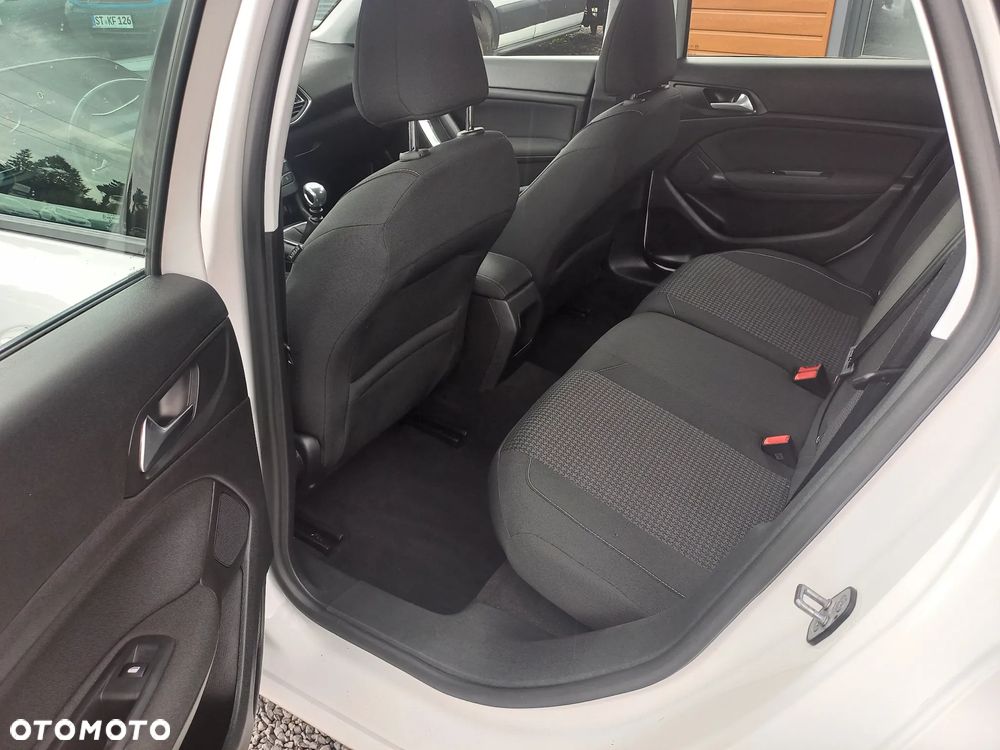 Peugeot 308 - 17