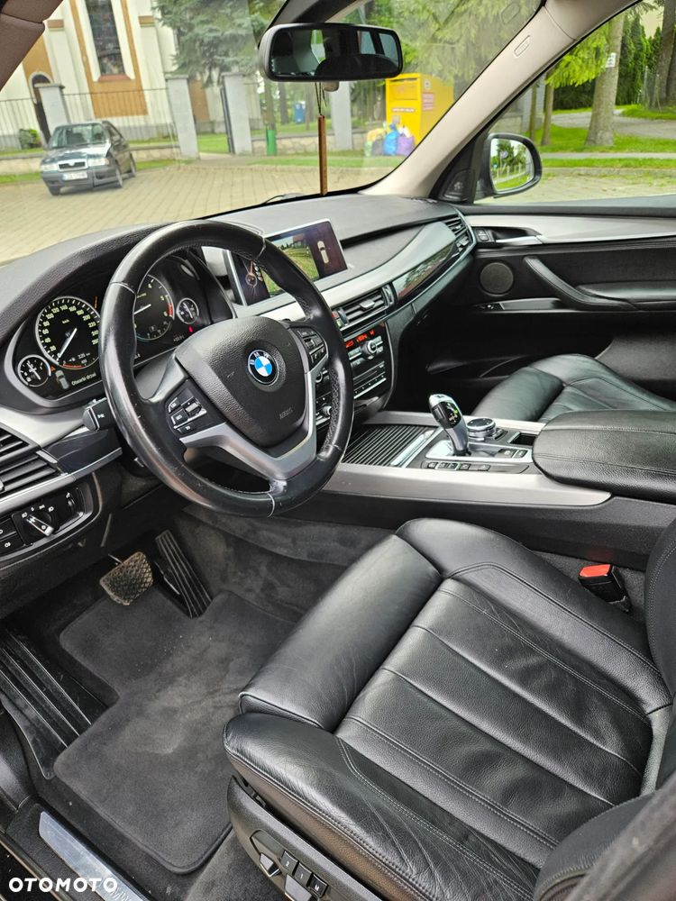 BMW X5 xDrive40d - 28