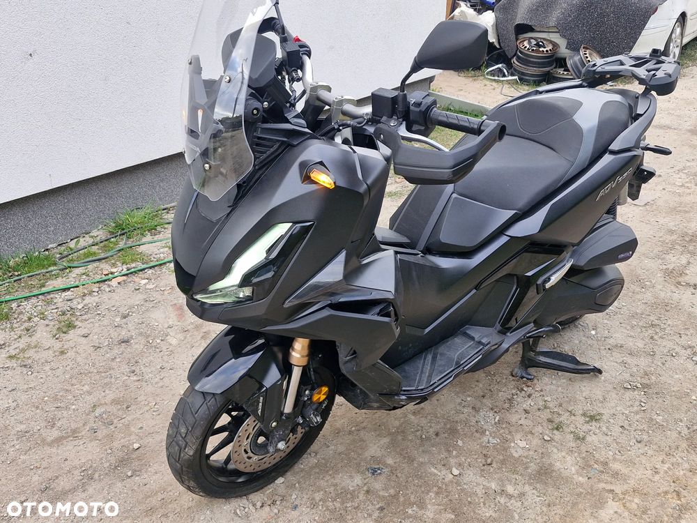 Honda ADV350 - 6