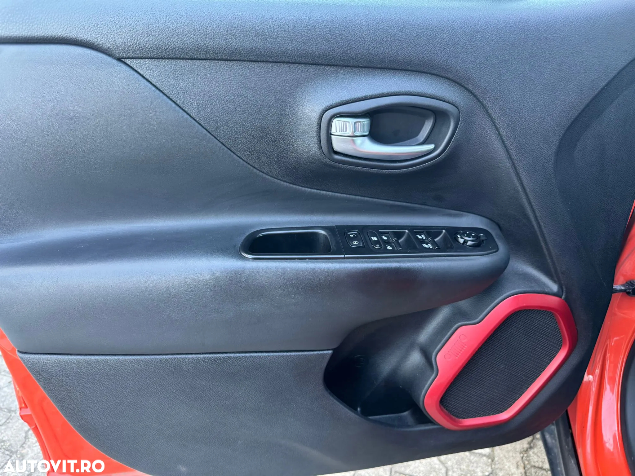 Jeep Renegade 2.0 M-Jet 4x4 Low AT9 Trailhawk - 12