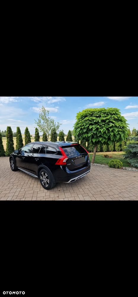 Volvo V60 Cross Country D3 - 8