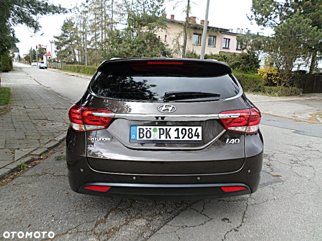 Hyundai i40 Kombi blue 1.6 Trend - 29