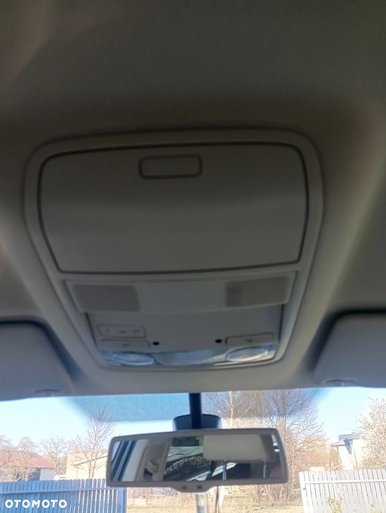 Skoda Superb 2.0 TDI DSG Elegance - 32