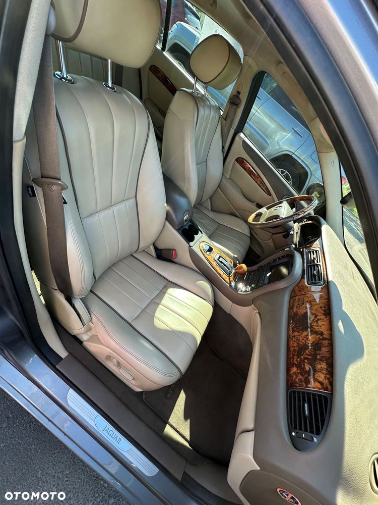 Jaguar S-Type 2.7 V6 D Executive - 24