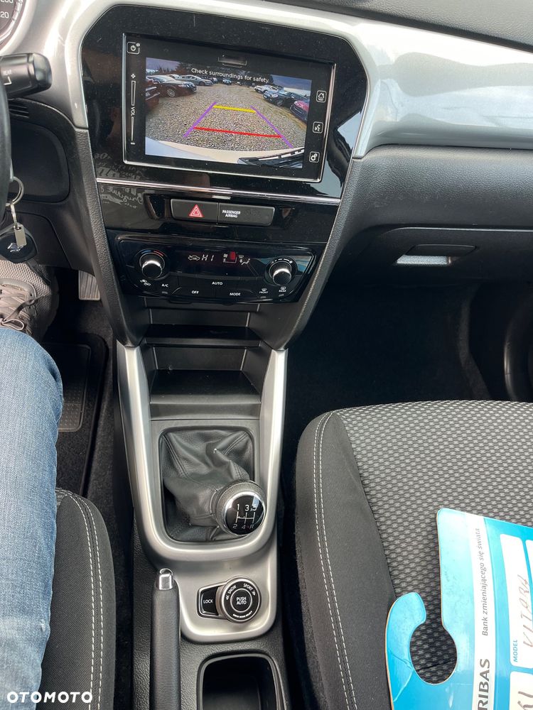 Suzuki Vitara 1.6 Comfort 2WD - 10