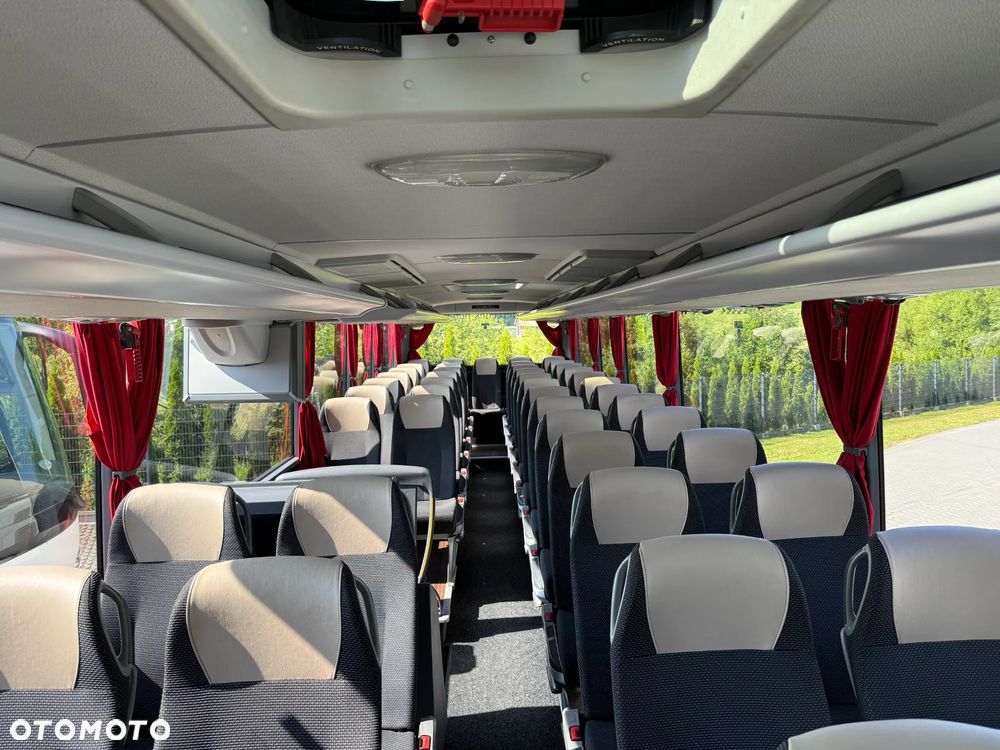 Mercedes-Benz Tourismo RHD M - 12