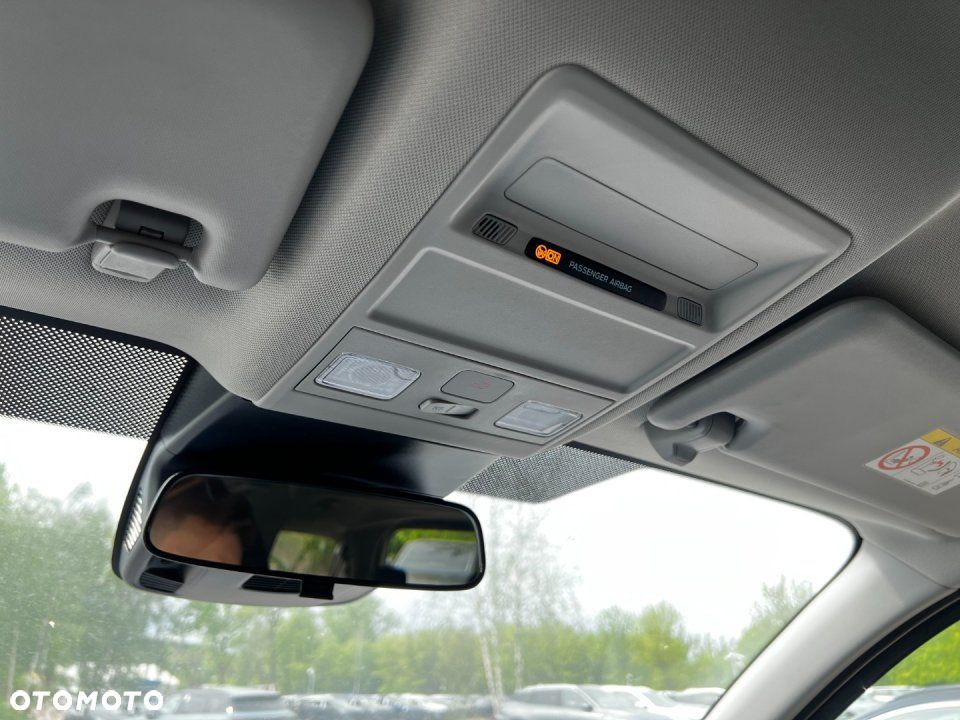 Ford Tourneo Custom - 20