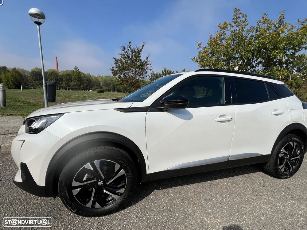 Peugeot 2008 1.2 PureTech GT Line EAT8 - 3