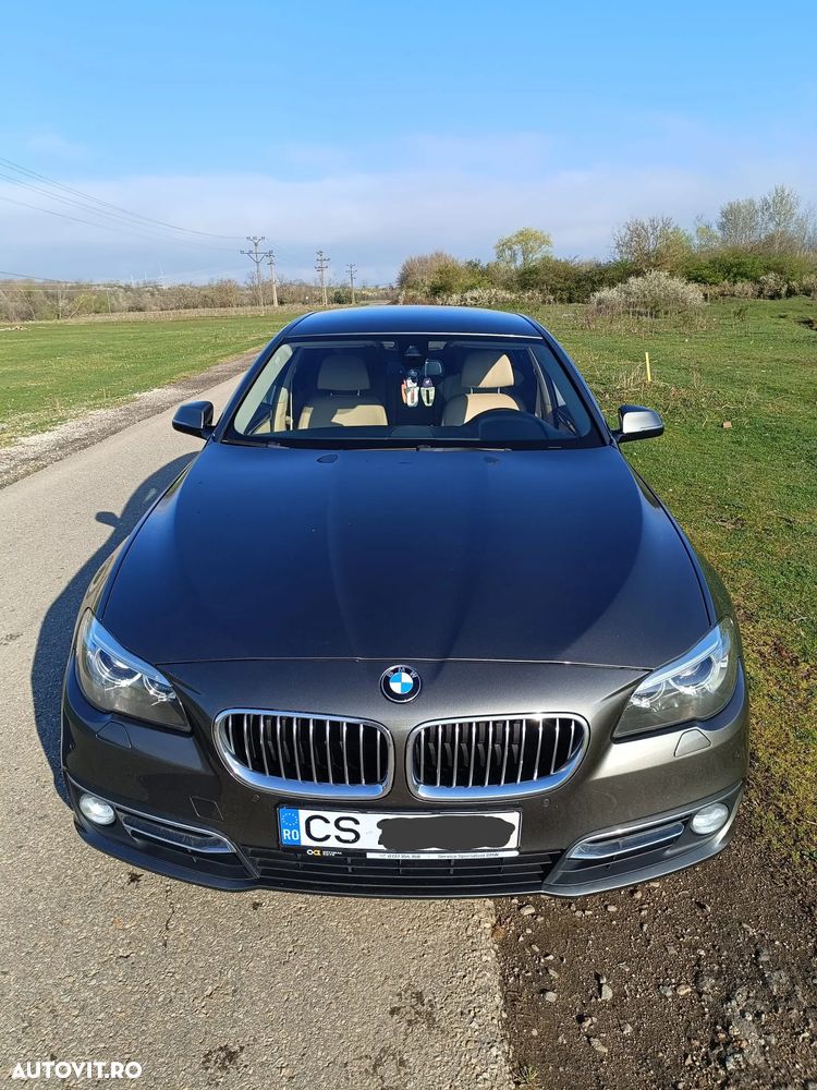 BMW Seria 5 525d xDrive AT - 2