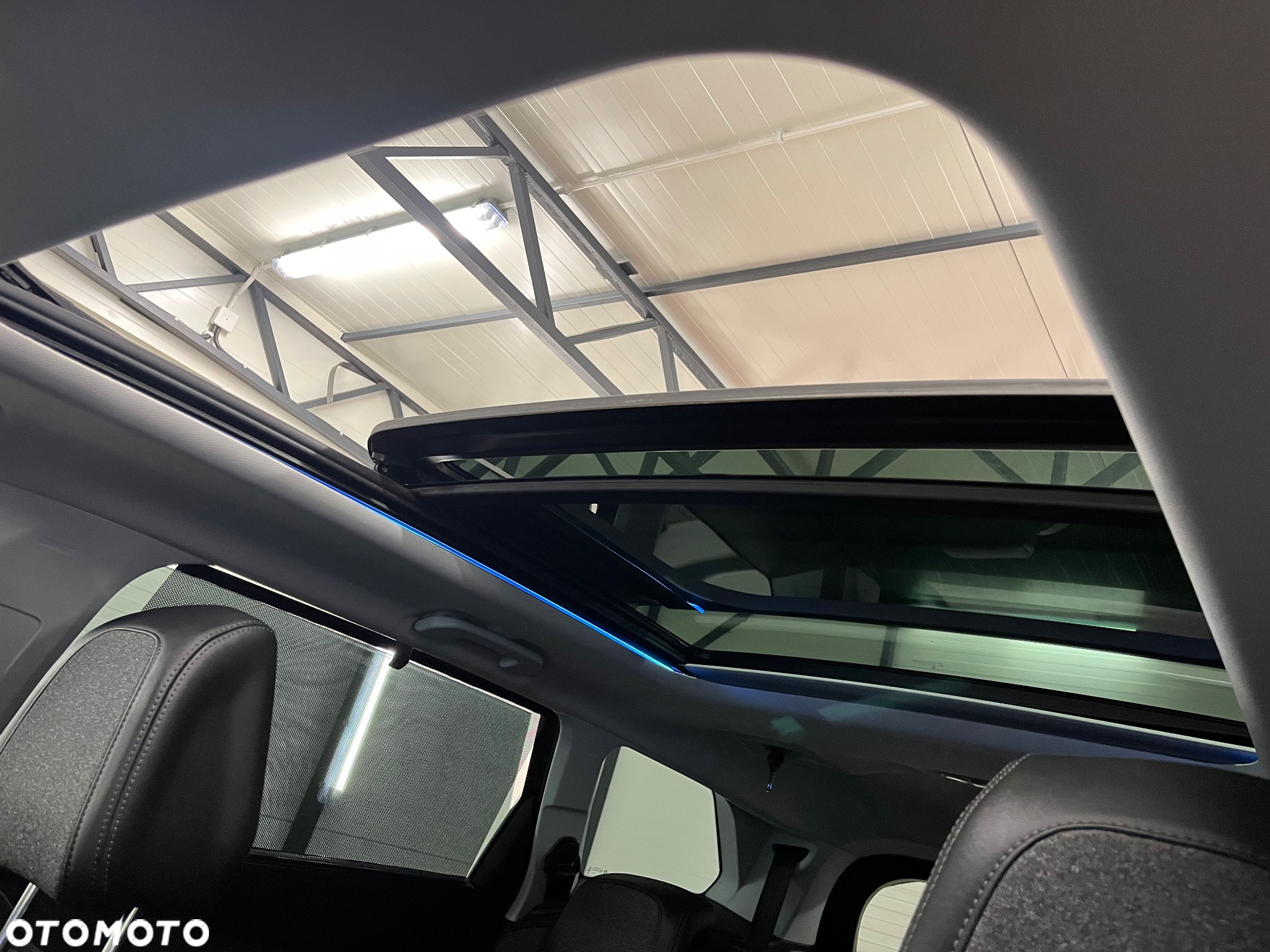 Peugeot 5008 PureTech 130 EAT8 Stop & Start Allure Business-Paket - 35