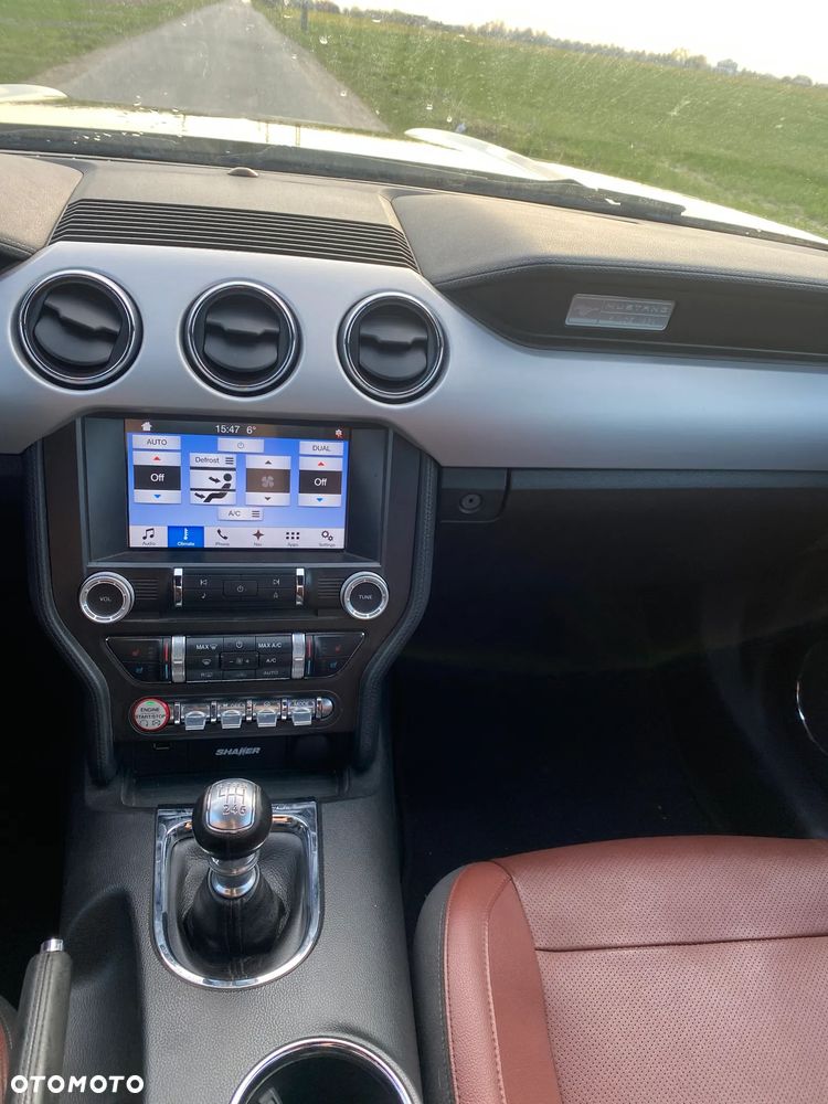 Ford Mustang 5.0 V8 GT - 8