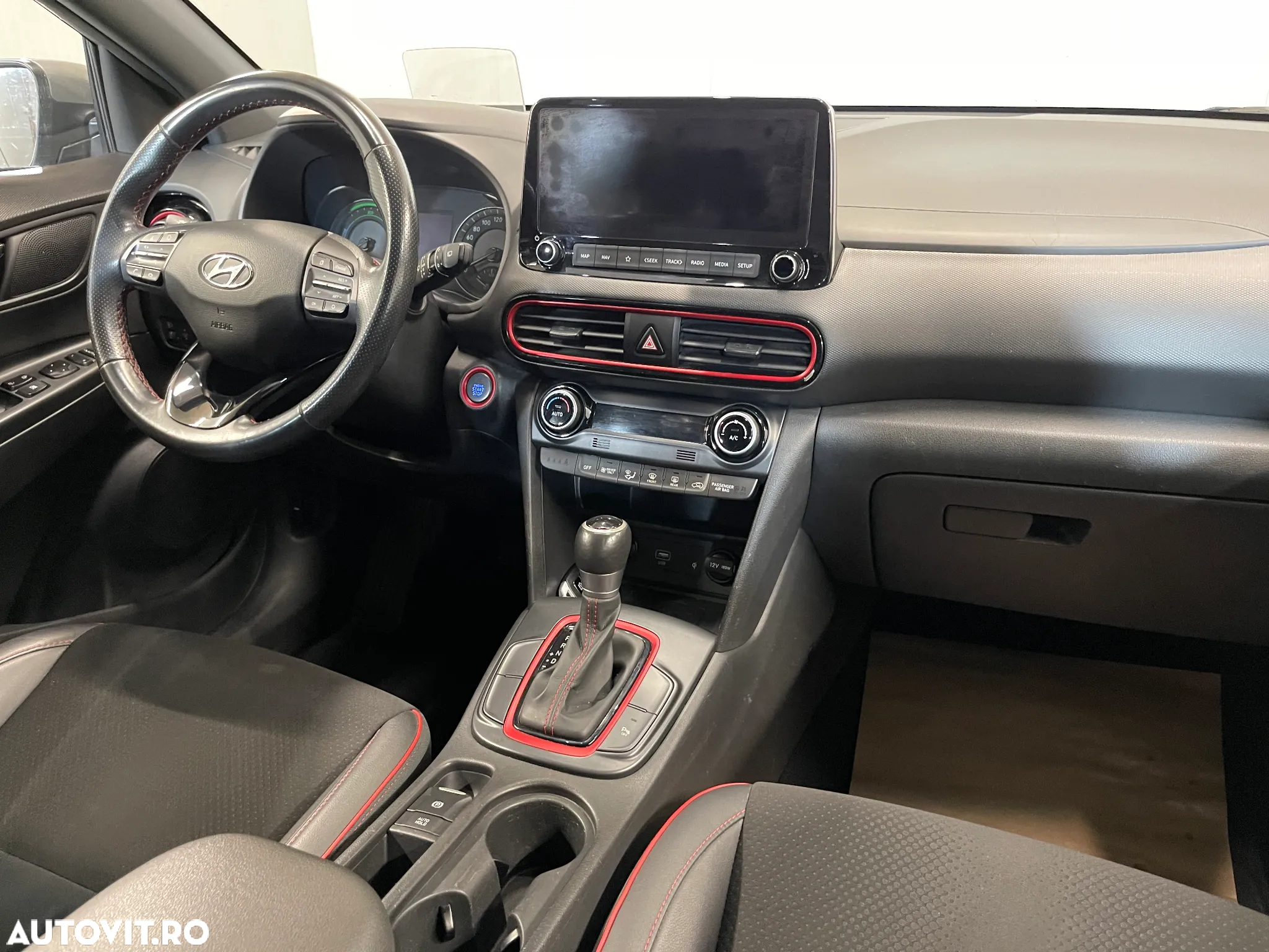 Hyundai KONA HEV 1.6 GDI 141 CP 2WD 6DCT Premium - 8