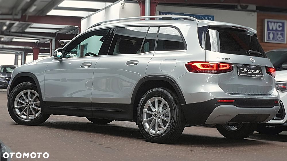 Mercedes-Benz GLB 180 7G-DCT - 8
