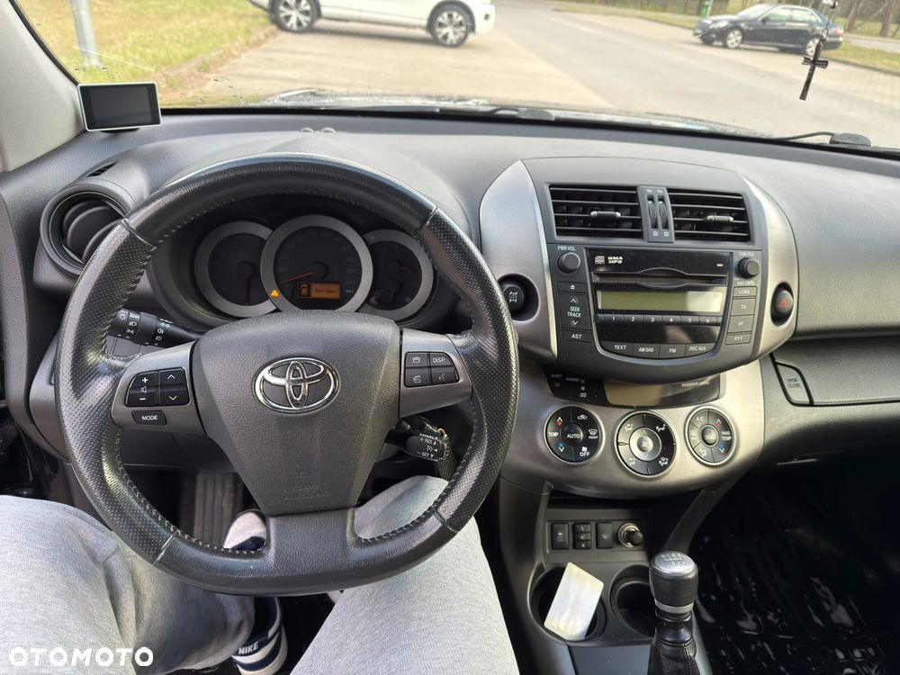 Toyota RAV4 2.0 VVT-i Premium - 7